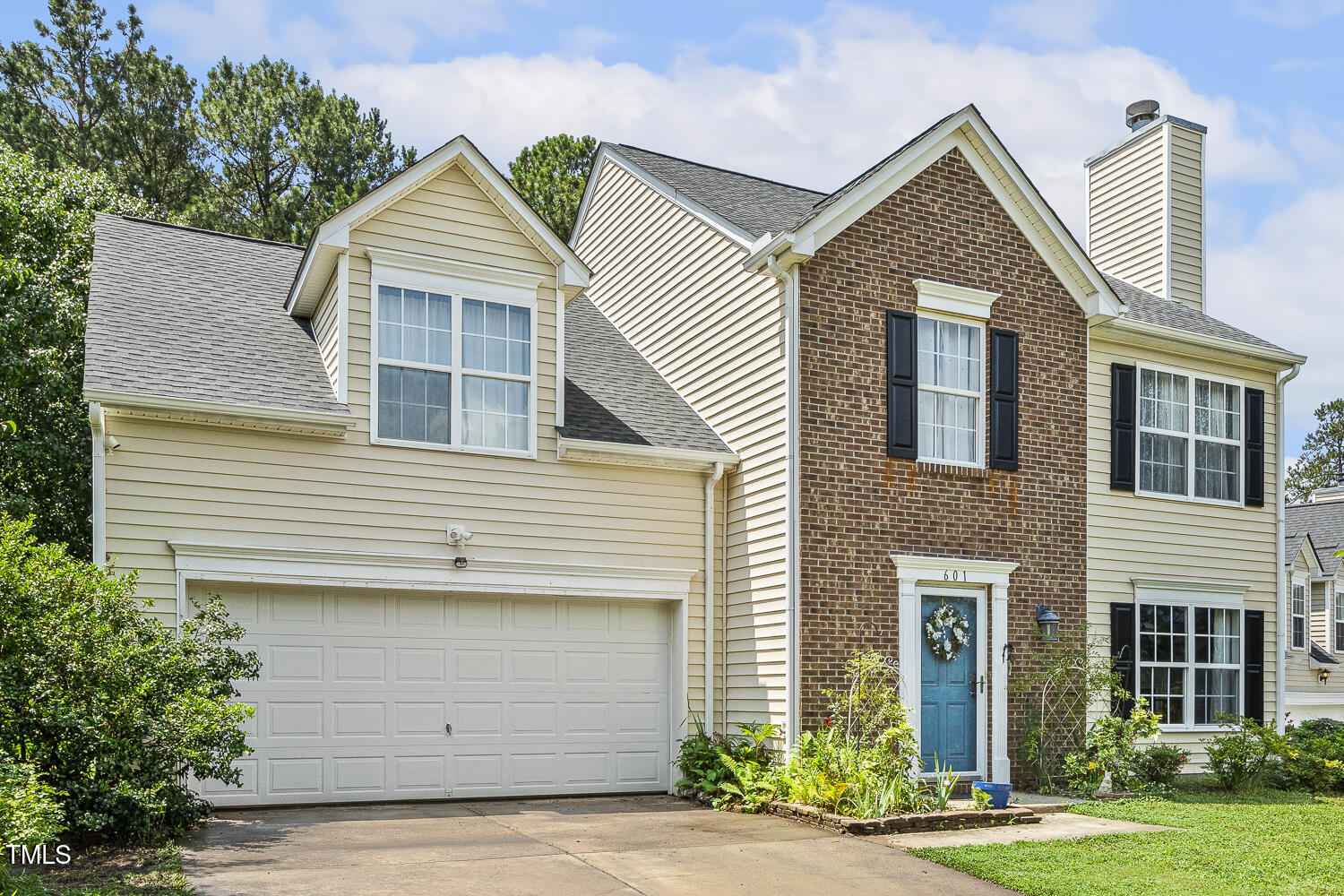 Photos of 601 Texanna Way Holly Springs NC 27540