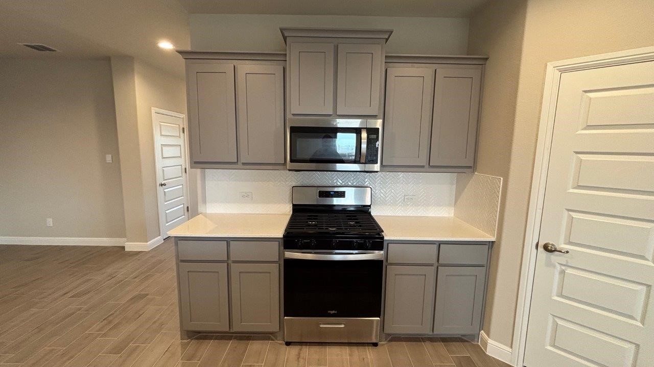 Photos of 1911 Jackson St Cleburne TX 76033