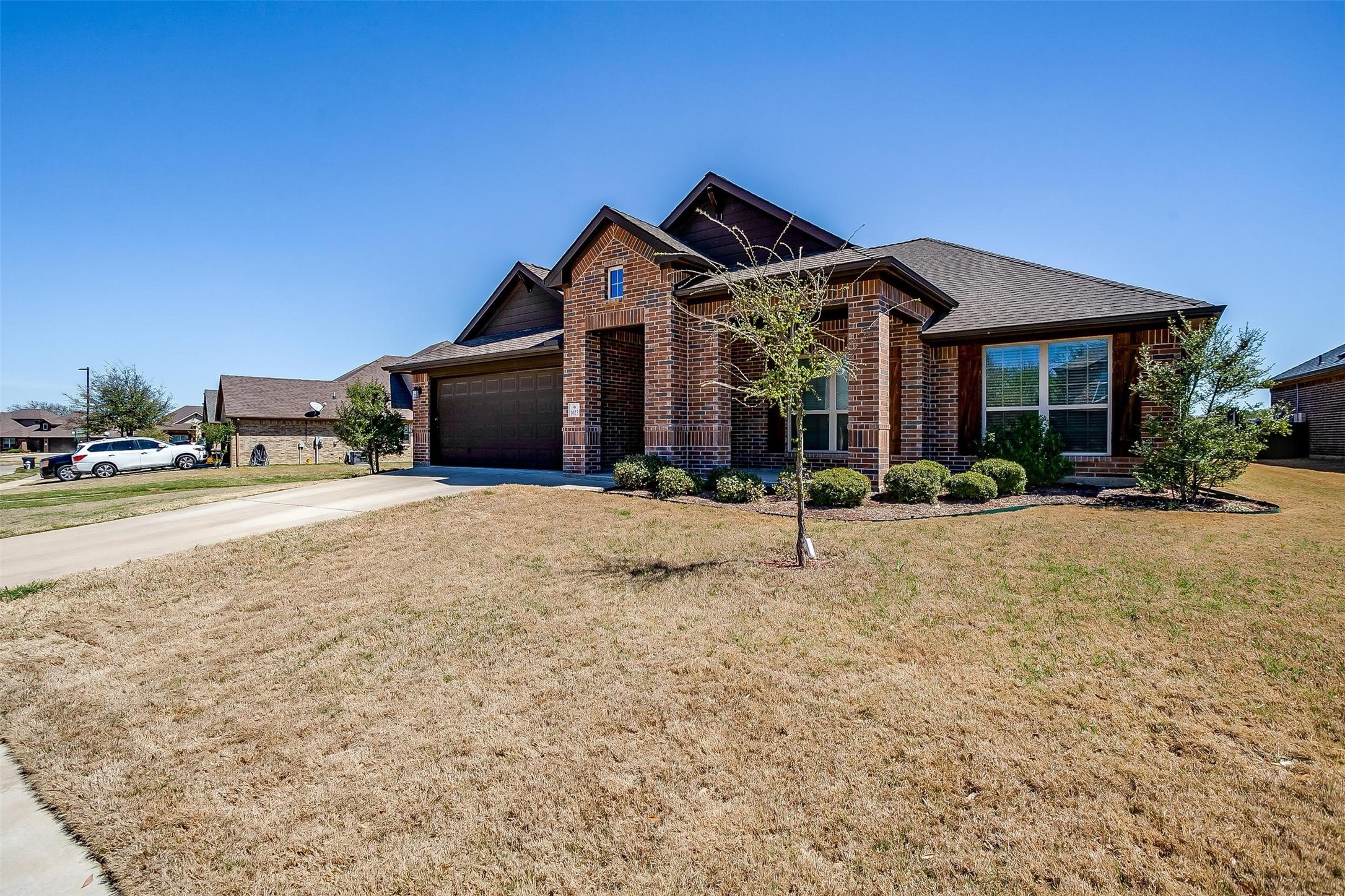 Photos of 1023 Saint Andrews Dr Burleson TX 76028