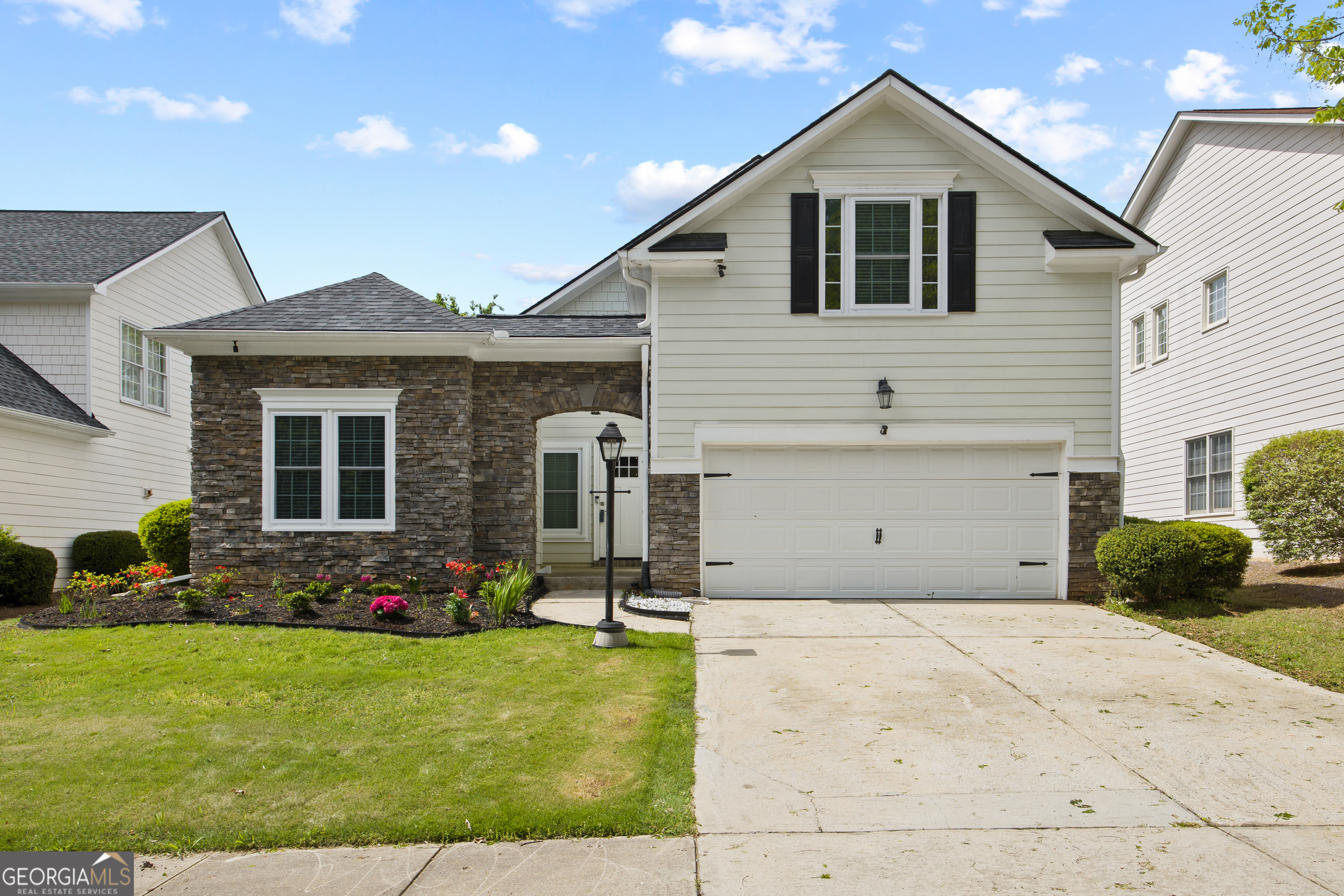 Photos of 6329 Edgewater Cv Fairburn GA 30213
