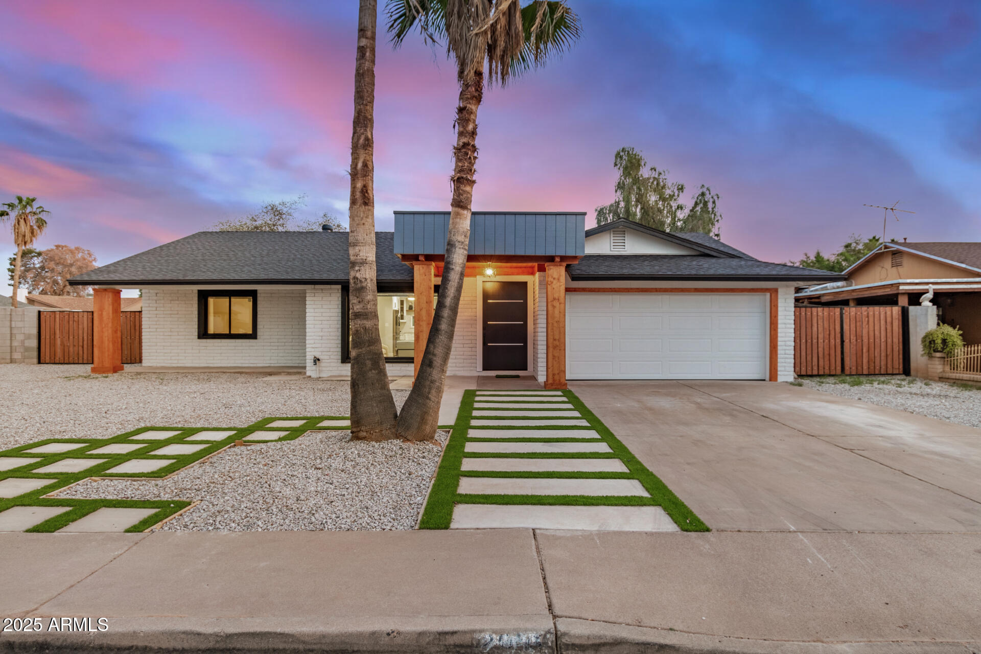 Photos of 2905 W Campo Bello Dr Phoenix AZ 85053