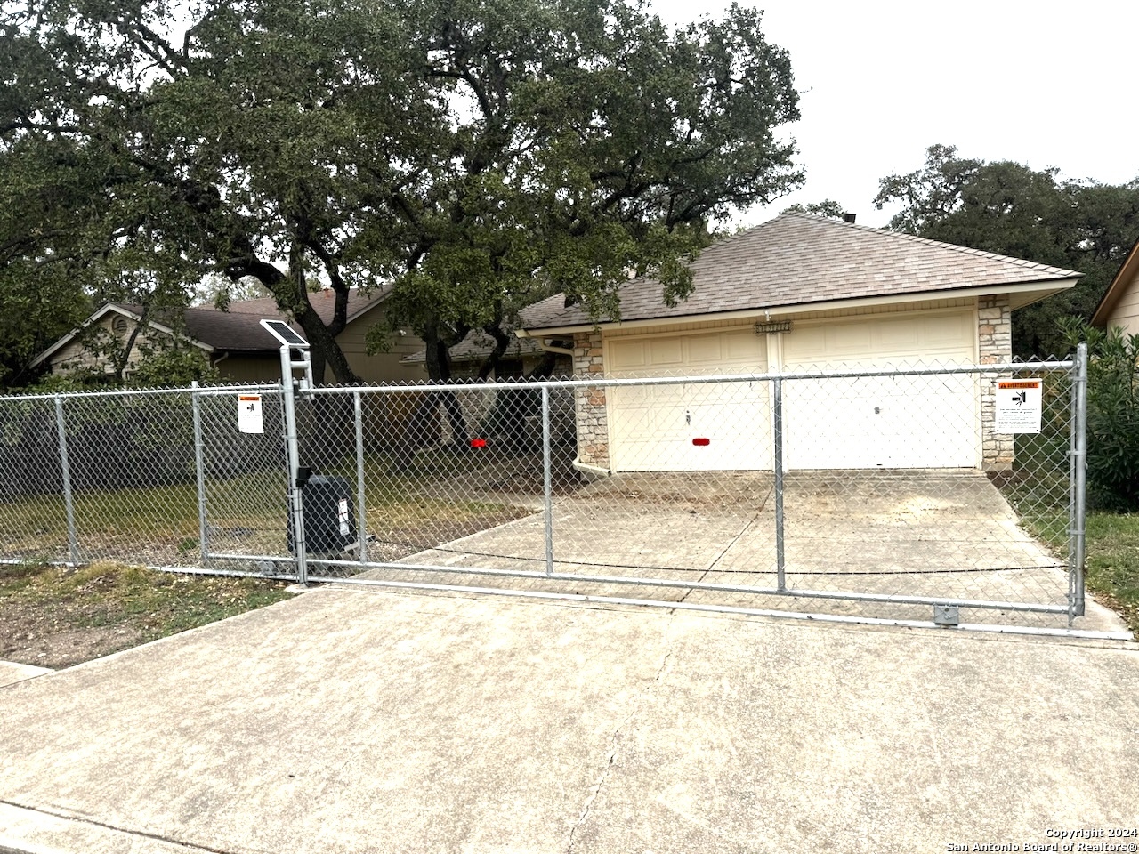 Photos of 7322 Silent Hls San Antonio TX 78250