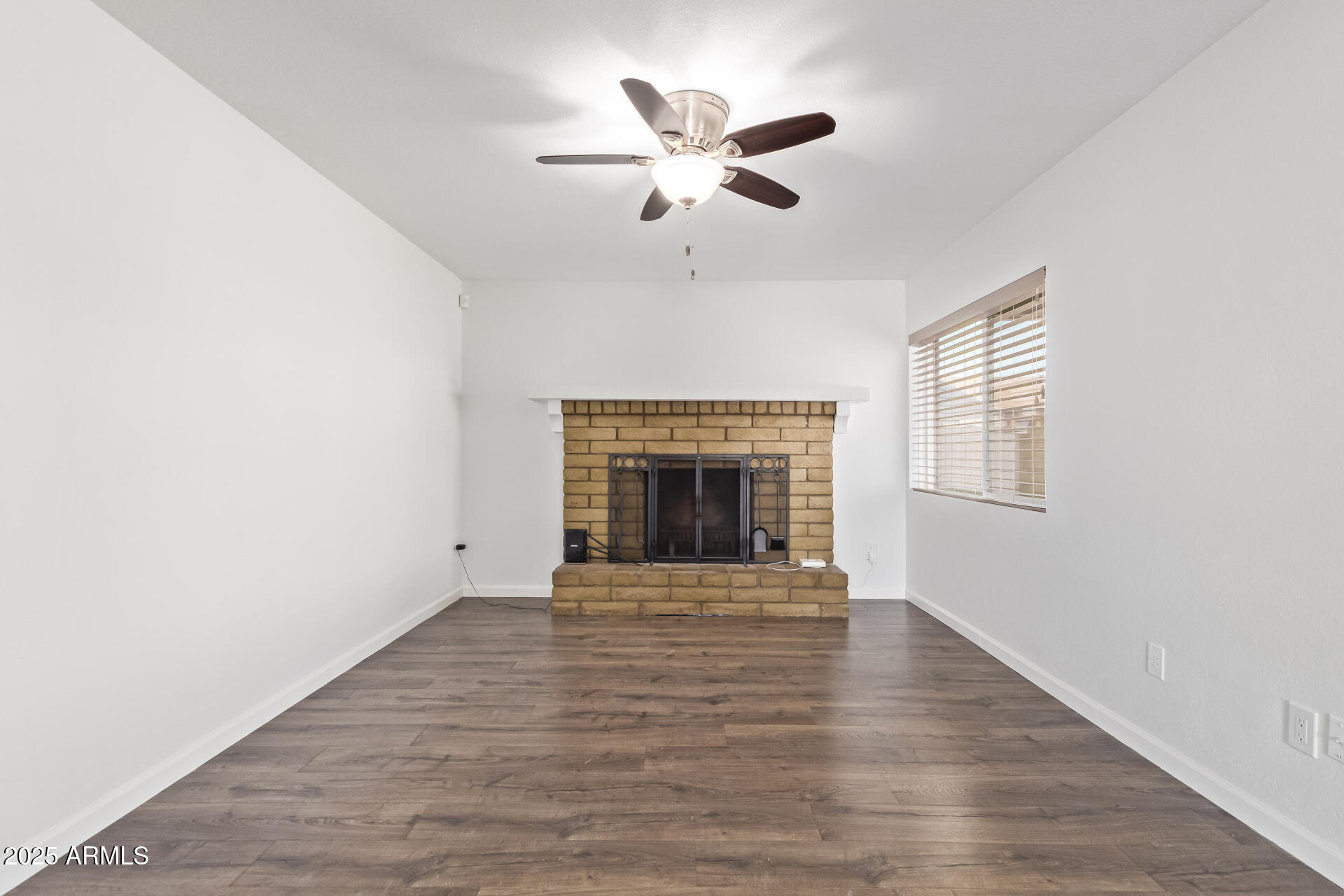 Photos of 8807 W Cinnabar Ave Peoria AZ 85345