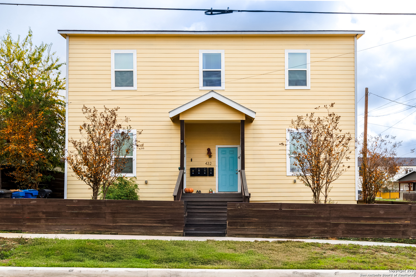 Photos of 432 S Olive St San Antonio TX 78203