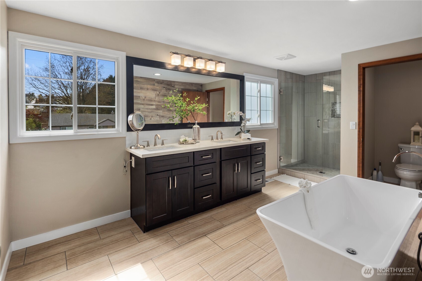 Photos of 8246 S 116th St Seattle WA 98178