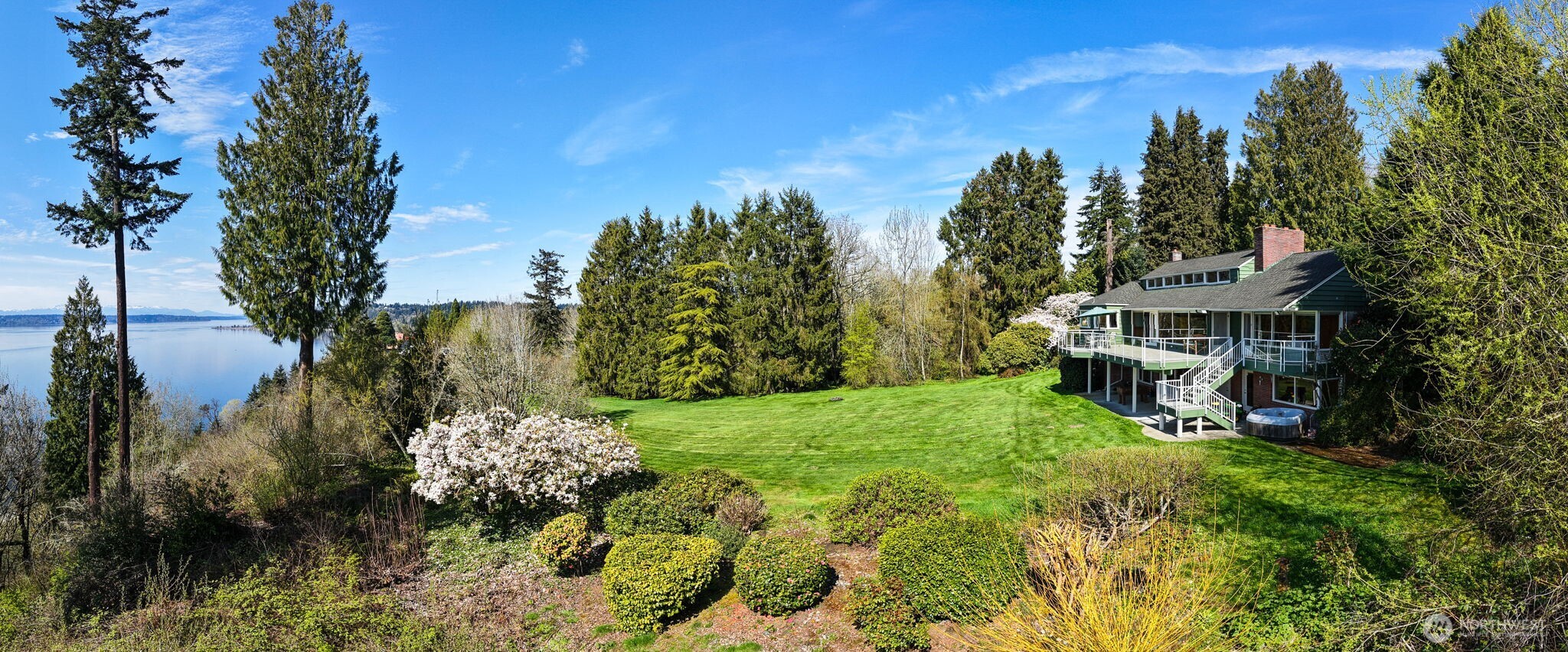 Photos of 727 SW 199th Pl Normandy Park WA 98166