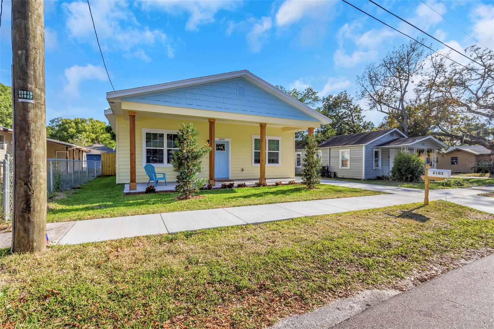 Photos of 2103 E Ellicott St Tampa FL 33610