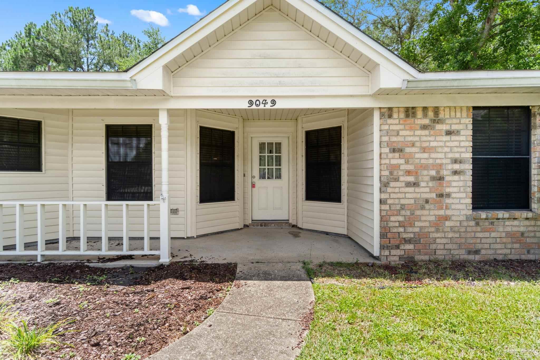 Photos of 9049 Bluebay Ln Pensacola FL 32506
