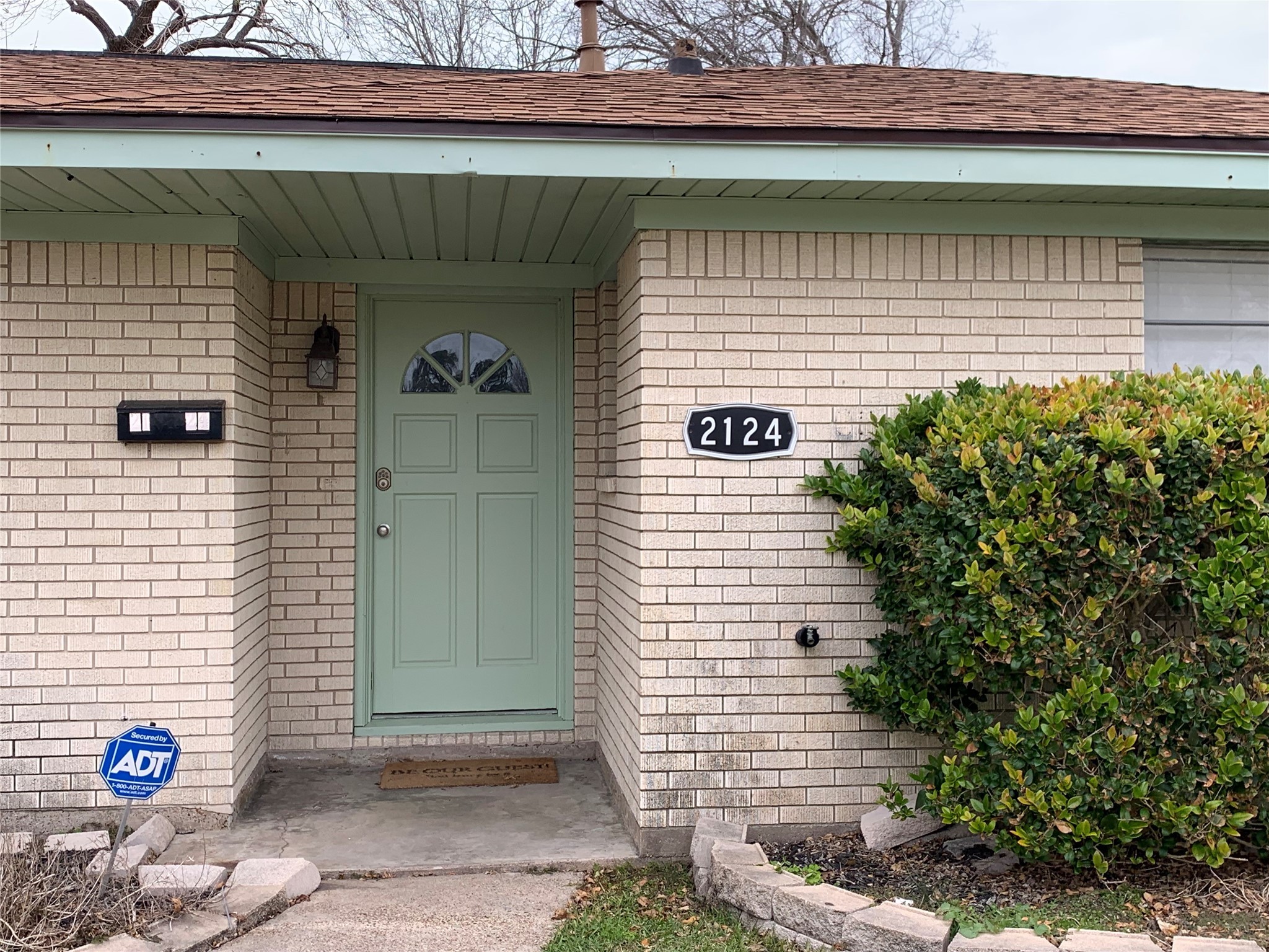 Photos of 2124 5th Ave N Texas City TX 77590