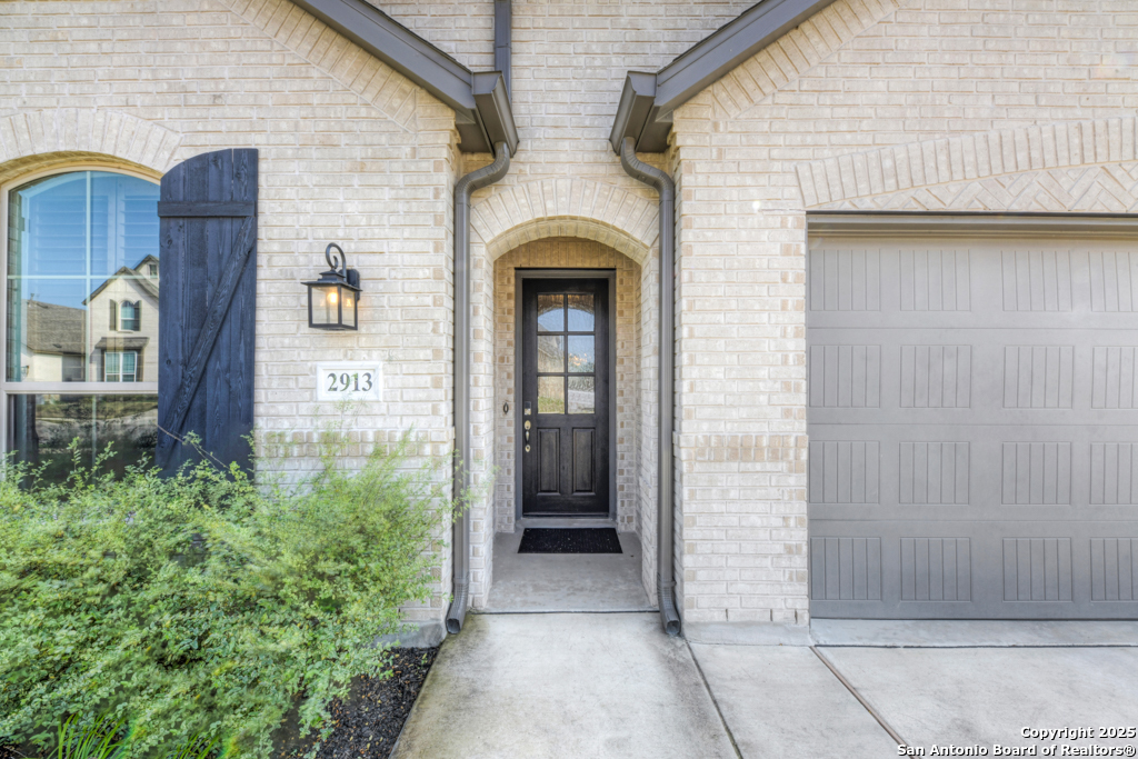 Photos of 2913 Edinburgh Park Bulverde TX 78163