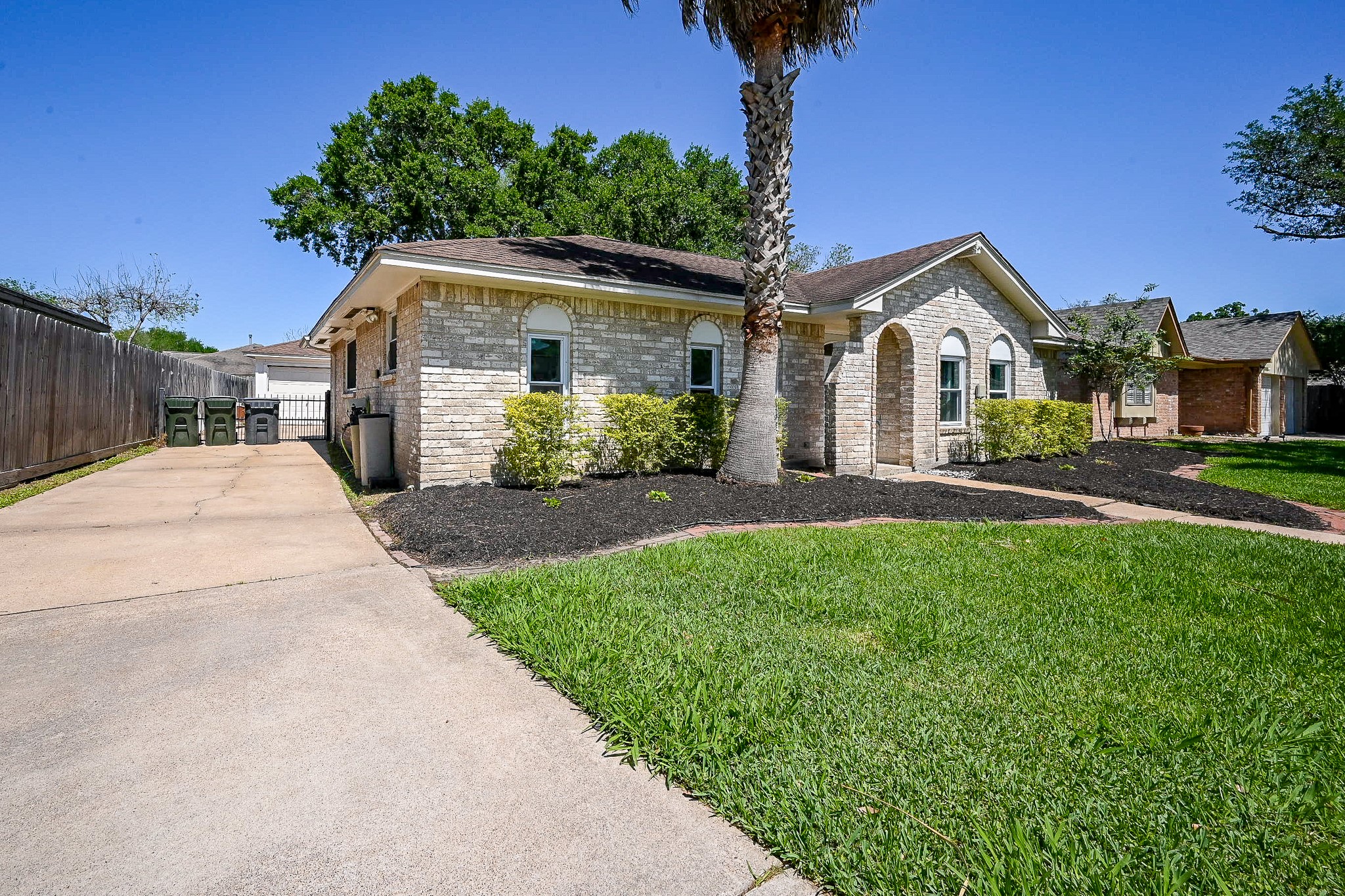 Photos of 13722 Woodchester Dr Sugar Land TX 77498