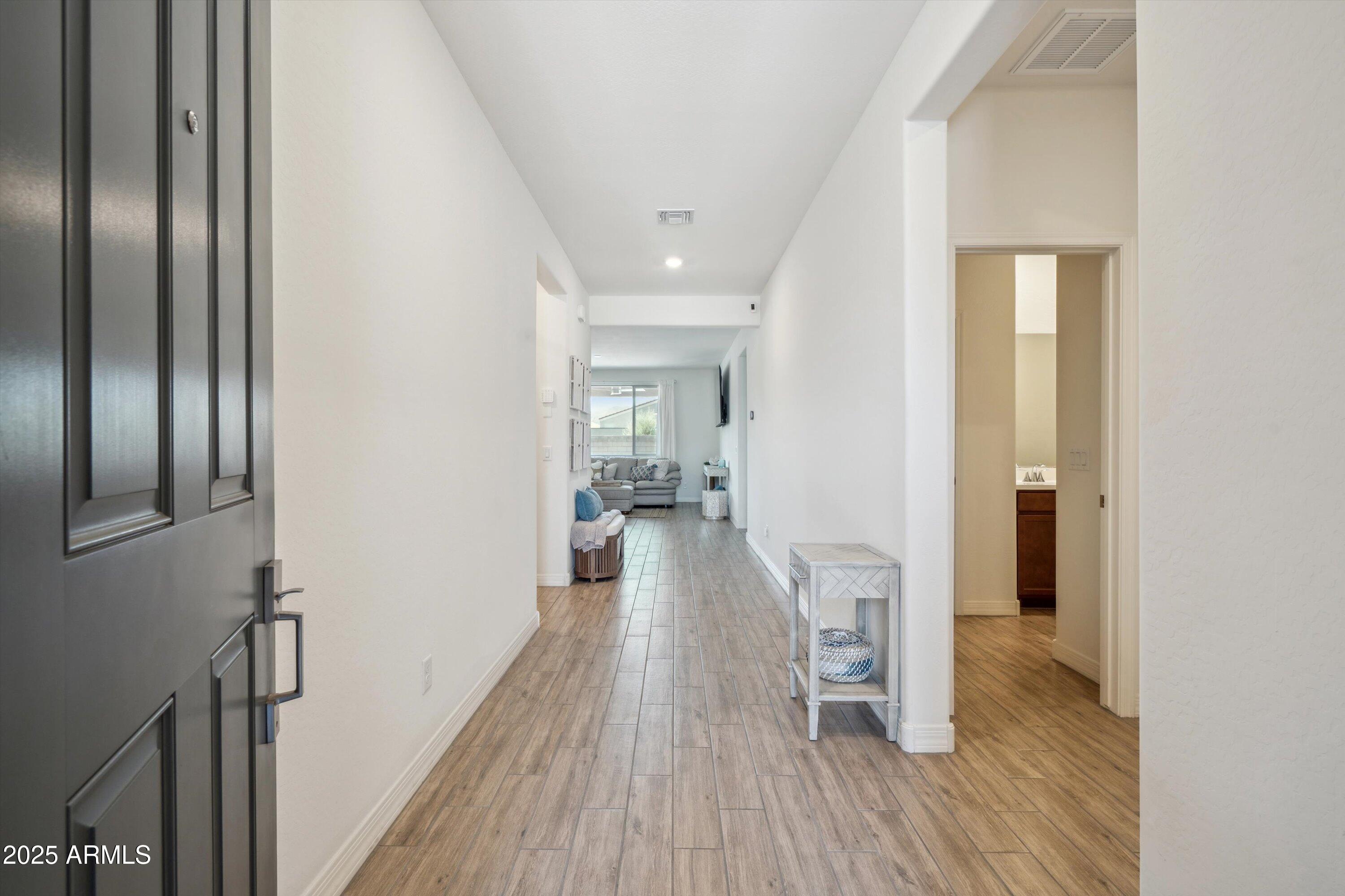 Photos of 2335 W Sunland Ave Phoenix AZ 85041