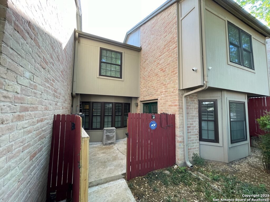Photos of 7711 Callaghan Rd Apt 302 San Antonio TX 78229