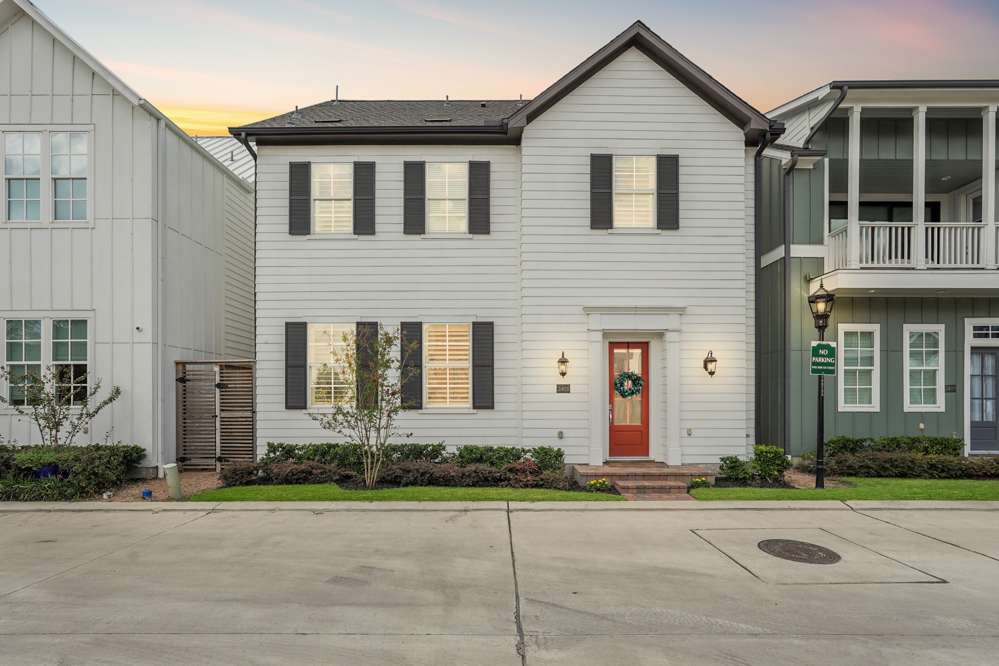 Photos of 2405 W Kolbe Ln Houston TX 77080