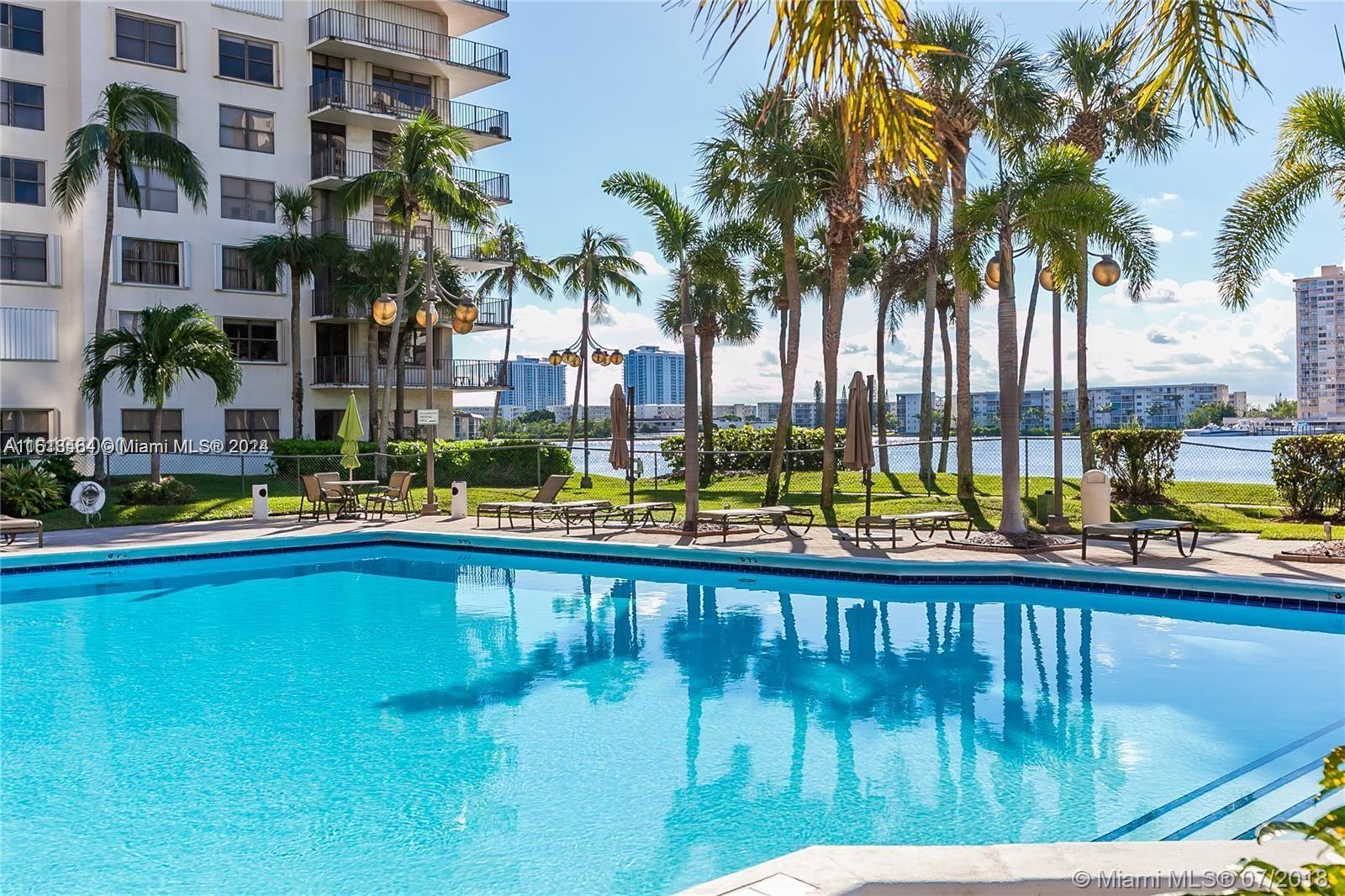 Photos of 18181 NE 31st Ct Apt 2202 Aventura FL 33160
