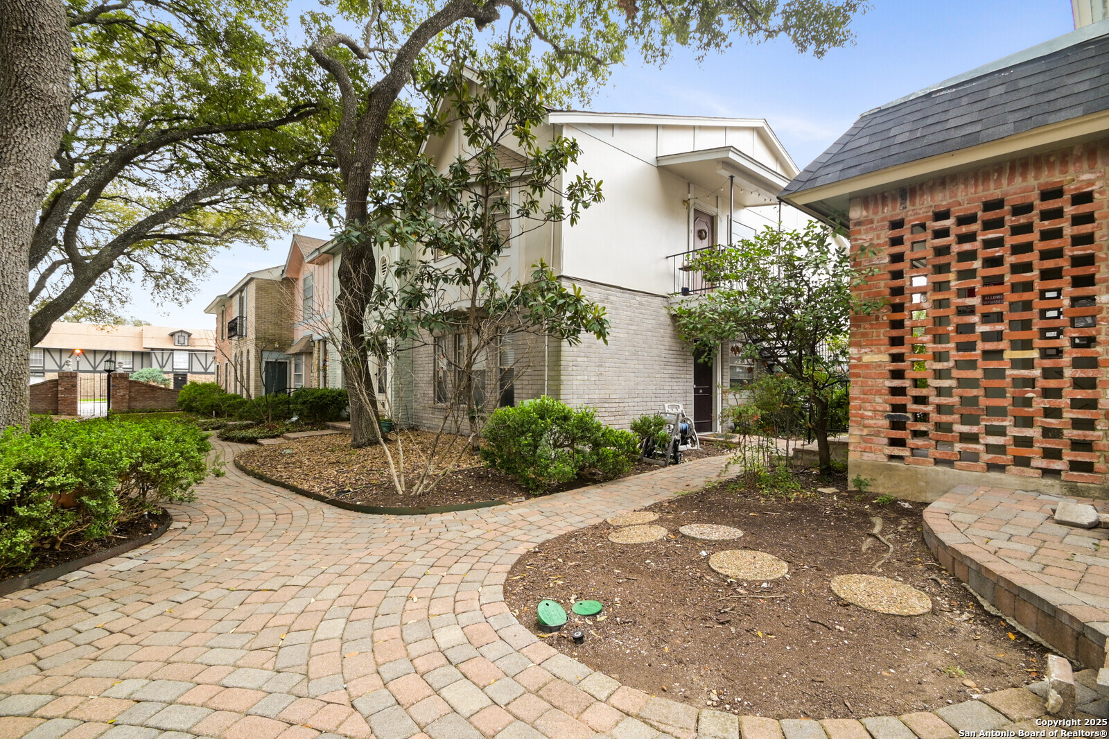 Photos of 2811 Woodbury St Apt 106 San Antonio TX 78217