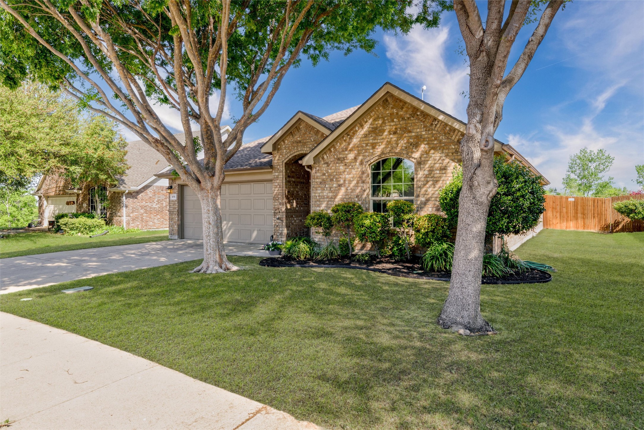 Photos of 975 Crockett Dr Lavon TX 75166