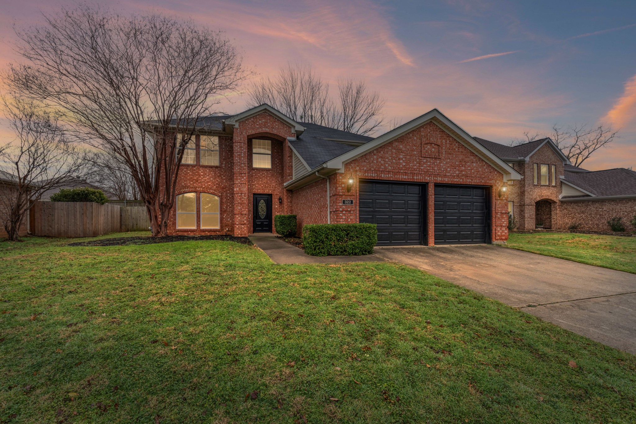 Photos of 322 Ashley Oak Ln Lake Dallas TX 75065