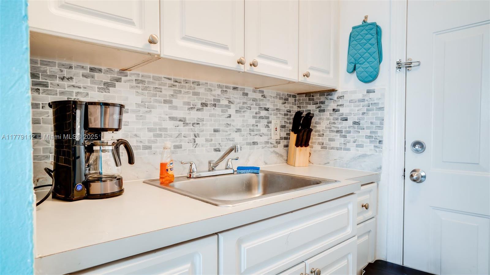 Photos of 3030 Collins Ave Apt 2F Miami Beach FL 33140