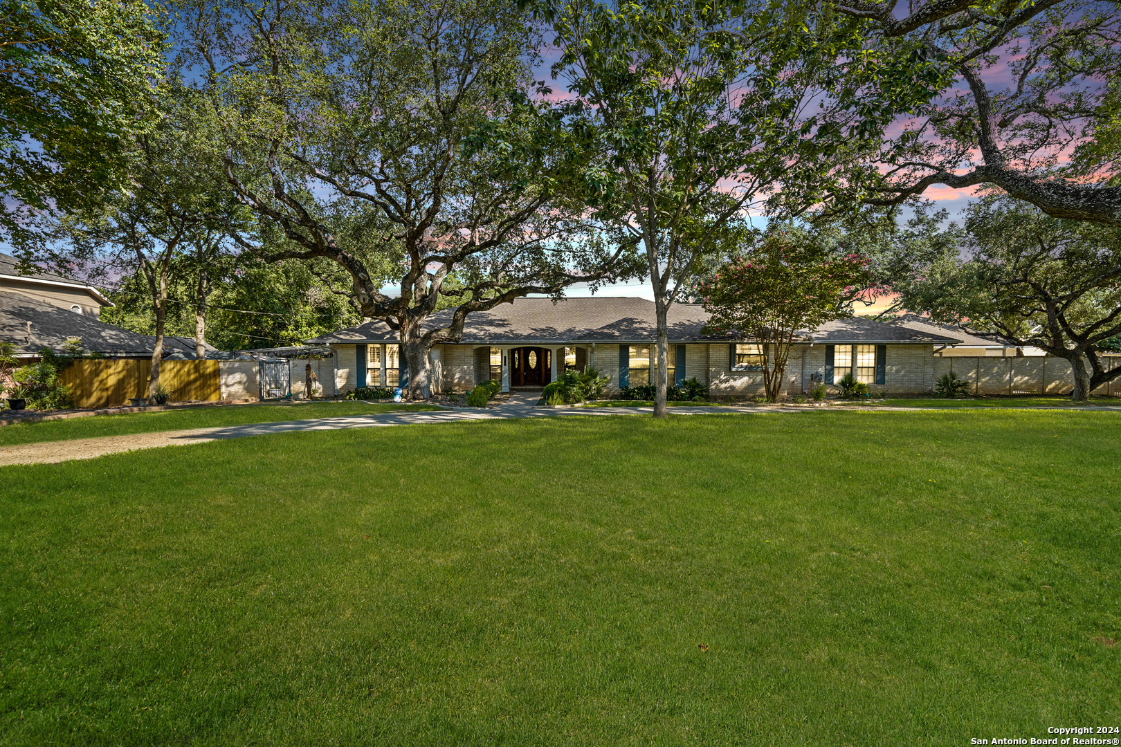 Photos of 9414 Teakwood Ln Garden Ridge TX 78266