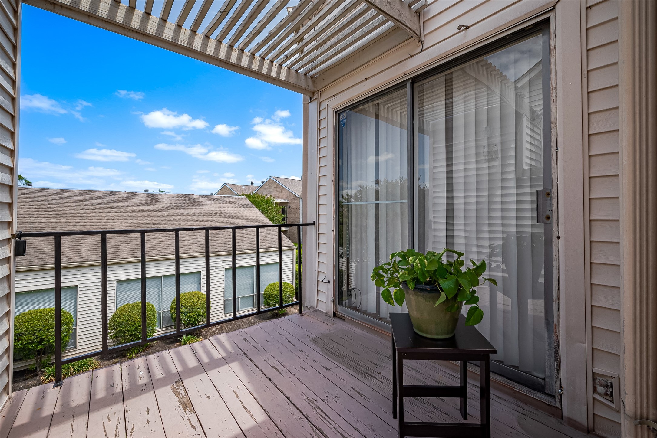 Photos of 10178 Oakberry St Houston TX 77042