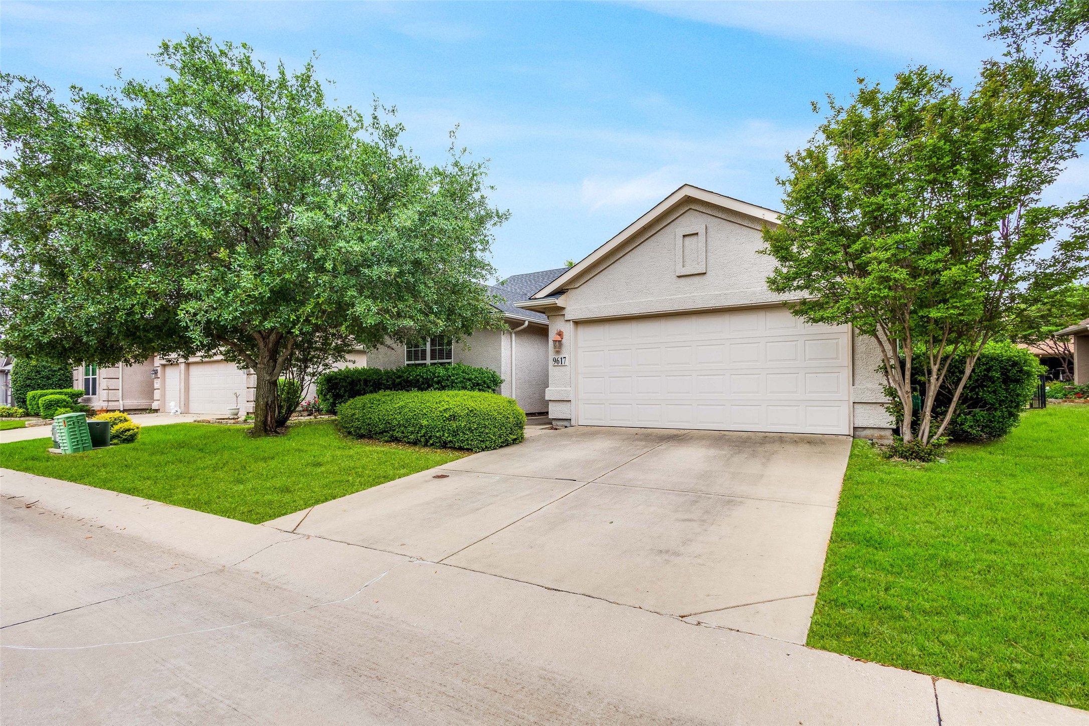 Photos of 9617 Rivercrest Dr Denton TX 76207