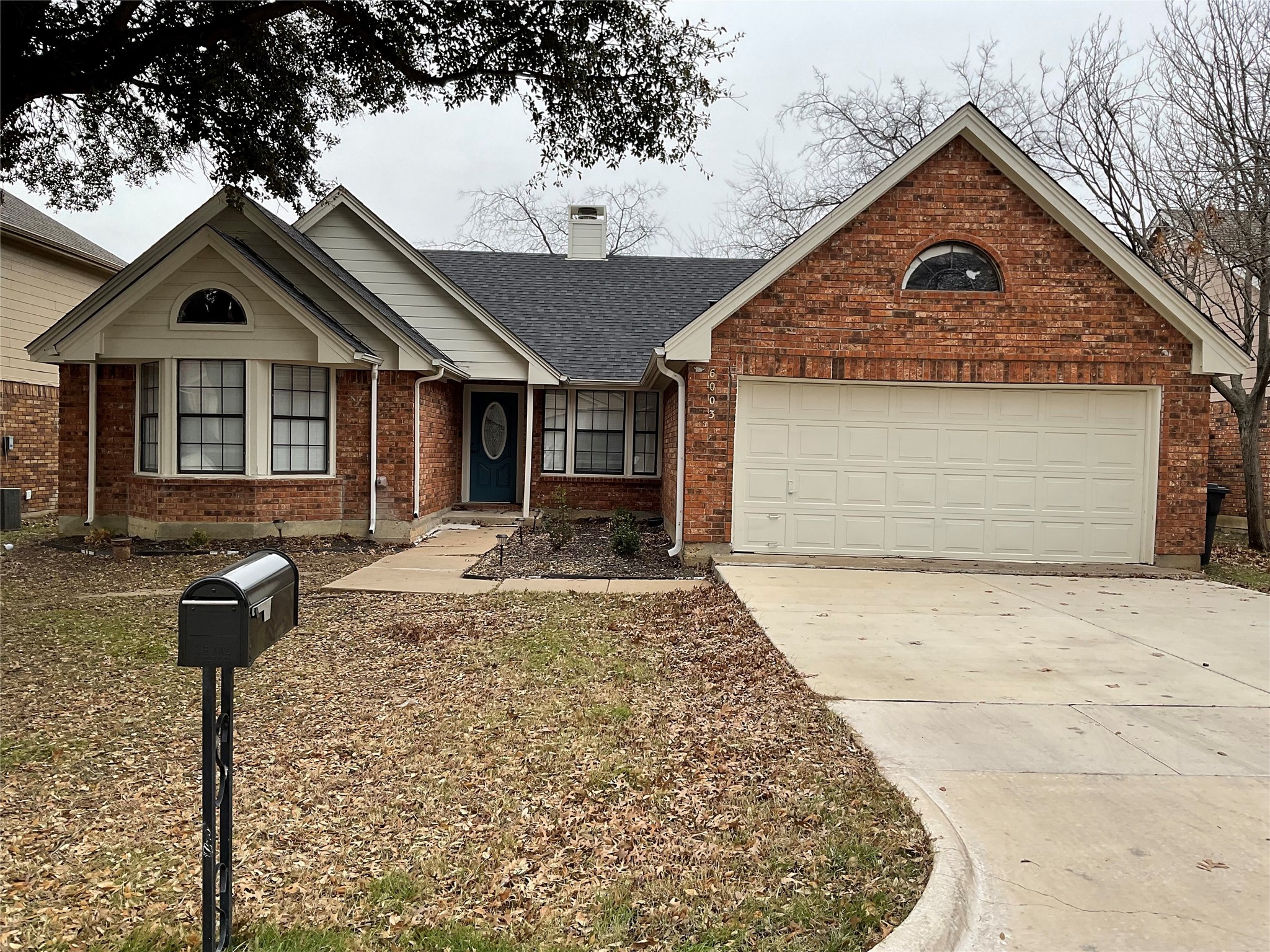 Photos of 6003 Glenwood Dr Arlington TX 76017