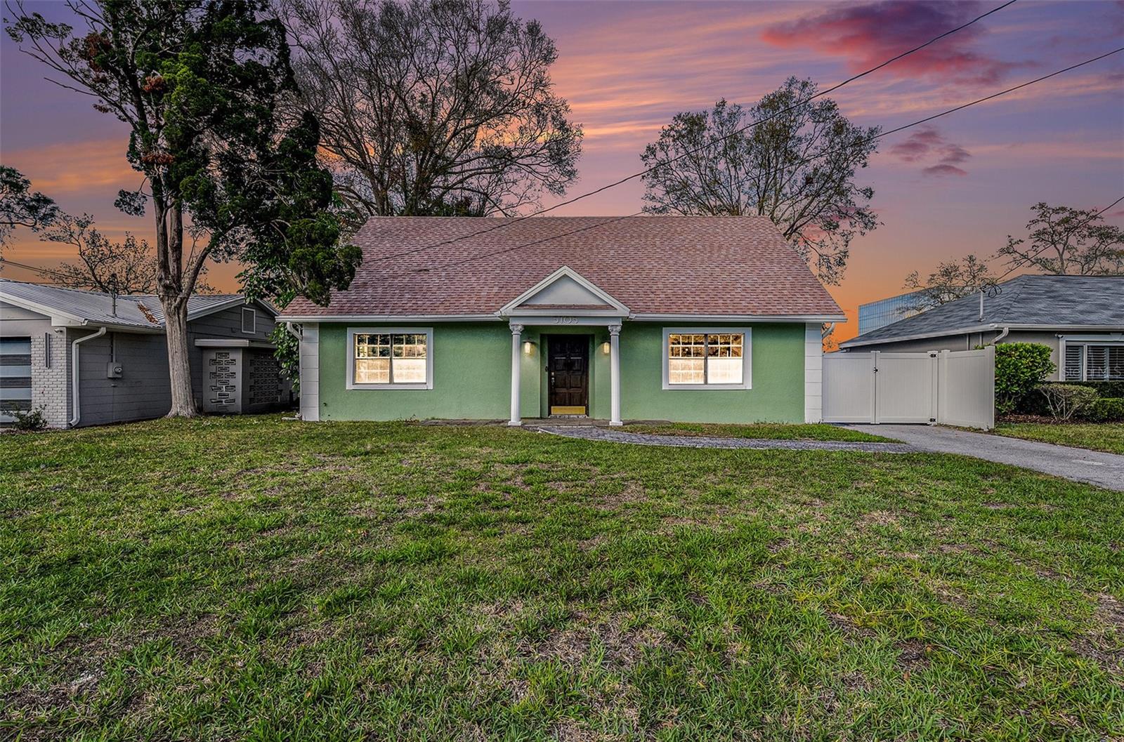 Photos of 5105 W Cleveland St Tampa FL 33609