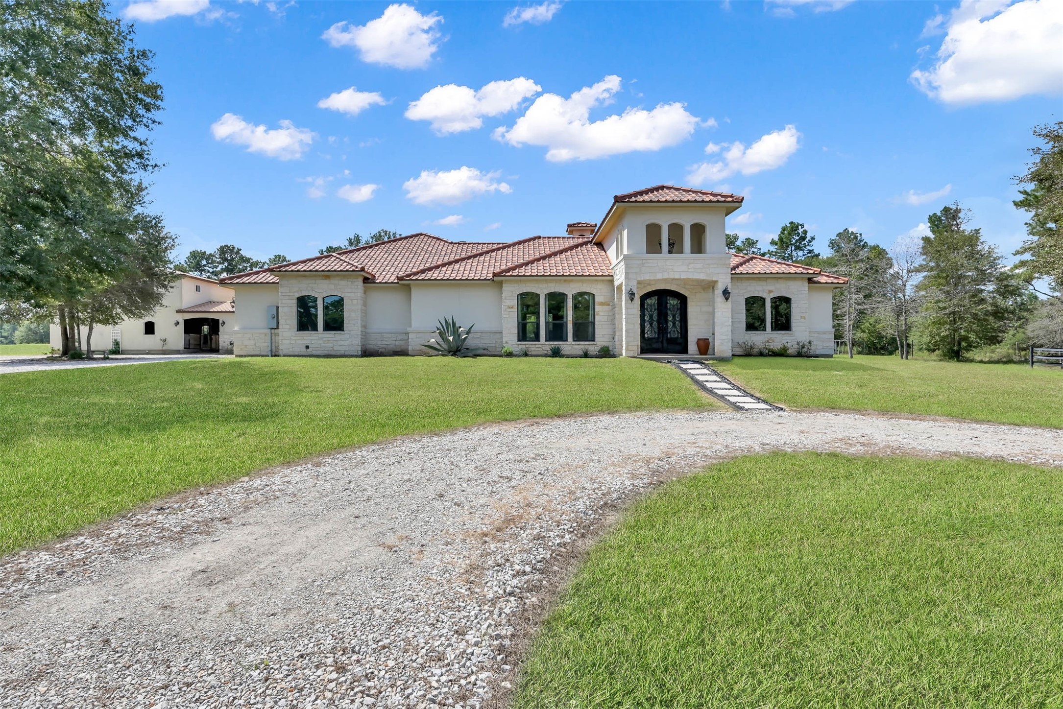Photos of 10105 Heritage Ranch Rd Conroe TX 77303
