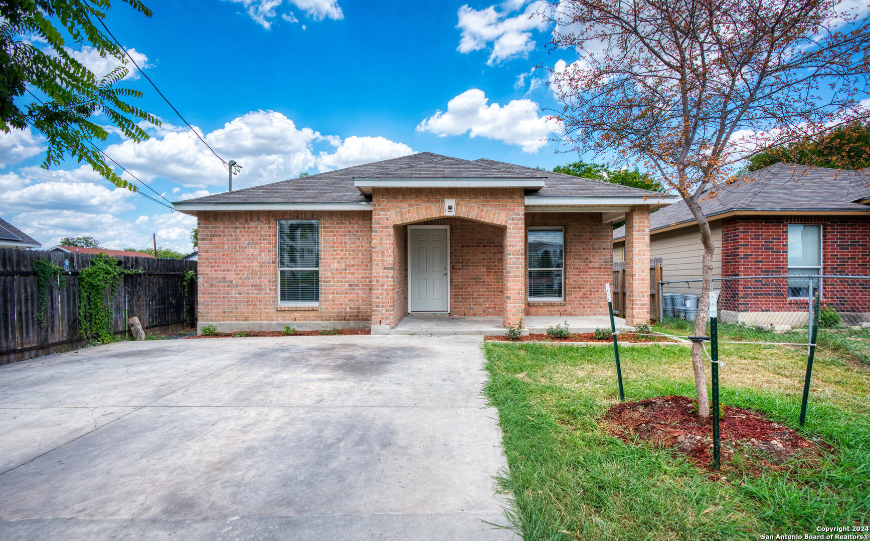 Photos of 430 S Acme Rd San Antonio TX 78237