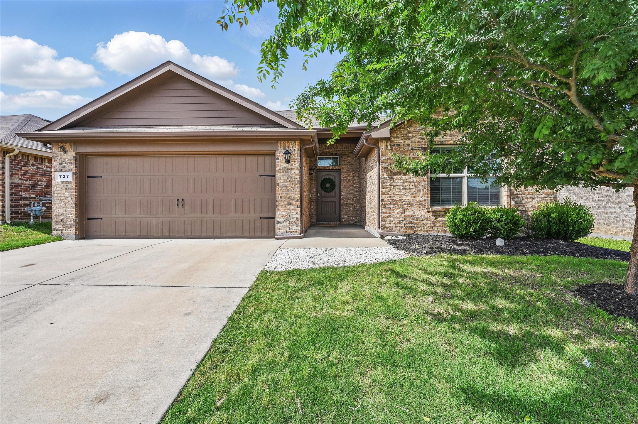 Photos of 737 Walls Blvd Crowley TX 76036