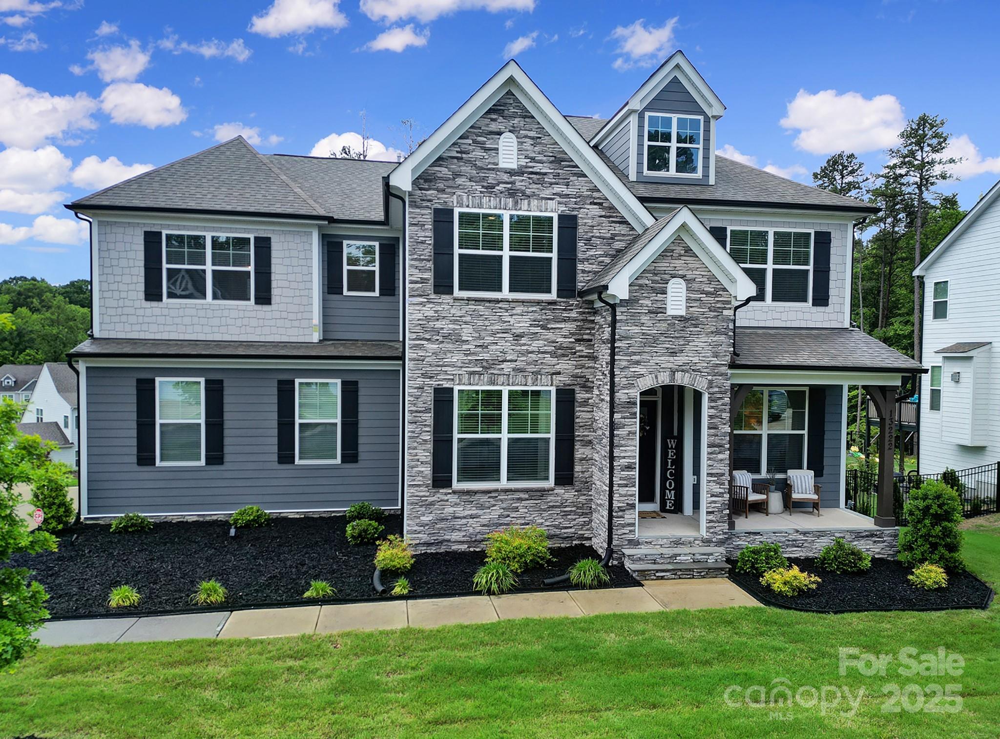 Photos of 13222 Fiore Pl Huntersville NC 28078