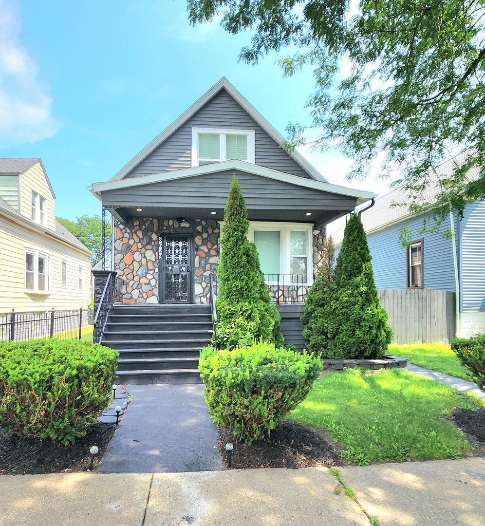 Photos of 8629 S Union Ave Chicago IL 60620