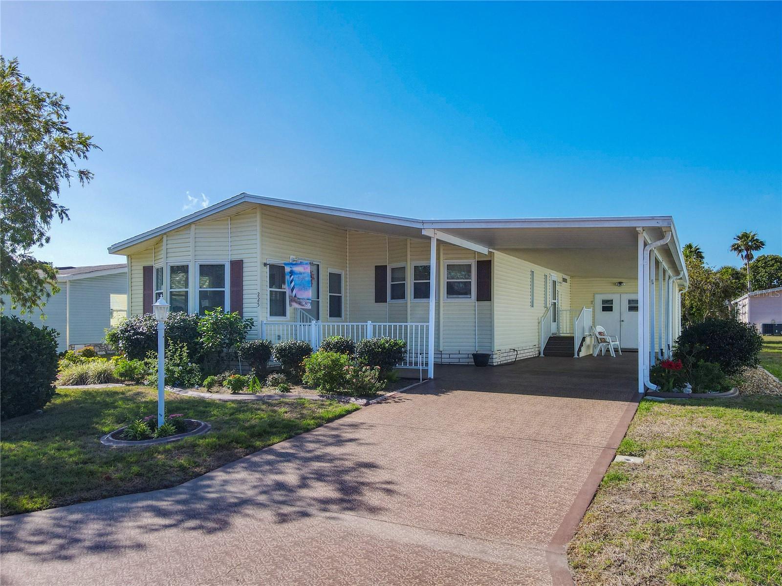 Photos of 225 Patricia Pl Davenport FL 33897