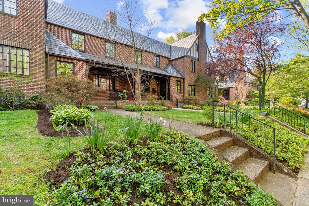 Photos of 4410 Wickford Rd Baltimore MD 21210