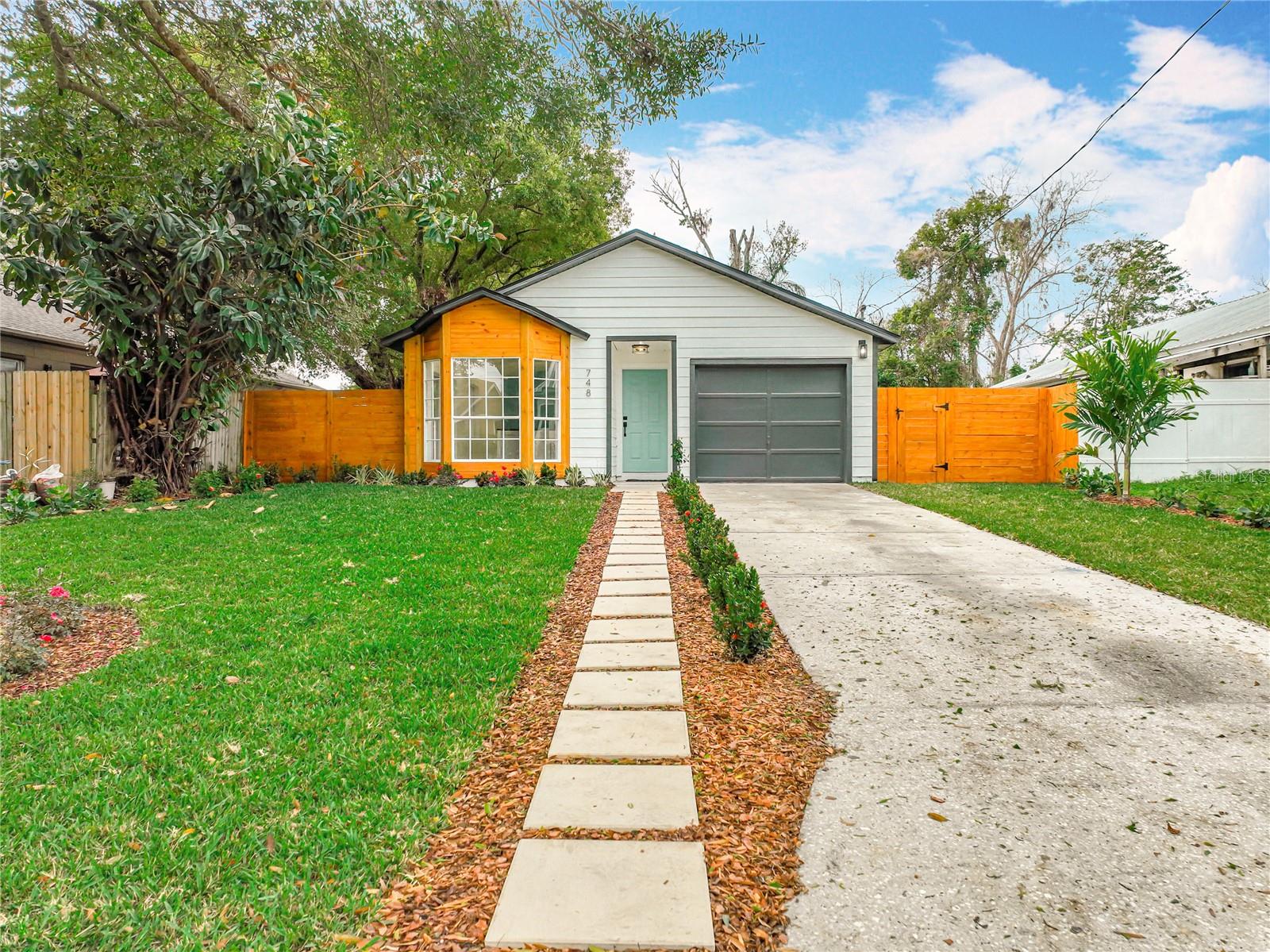 Photos of 748 Neuse Ave Orlando FL 32804