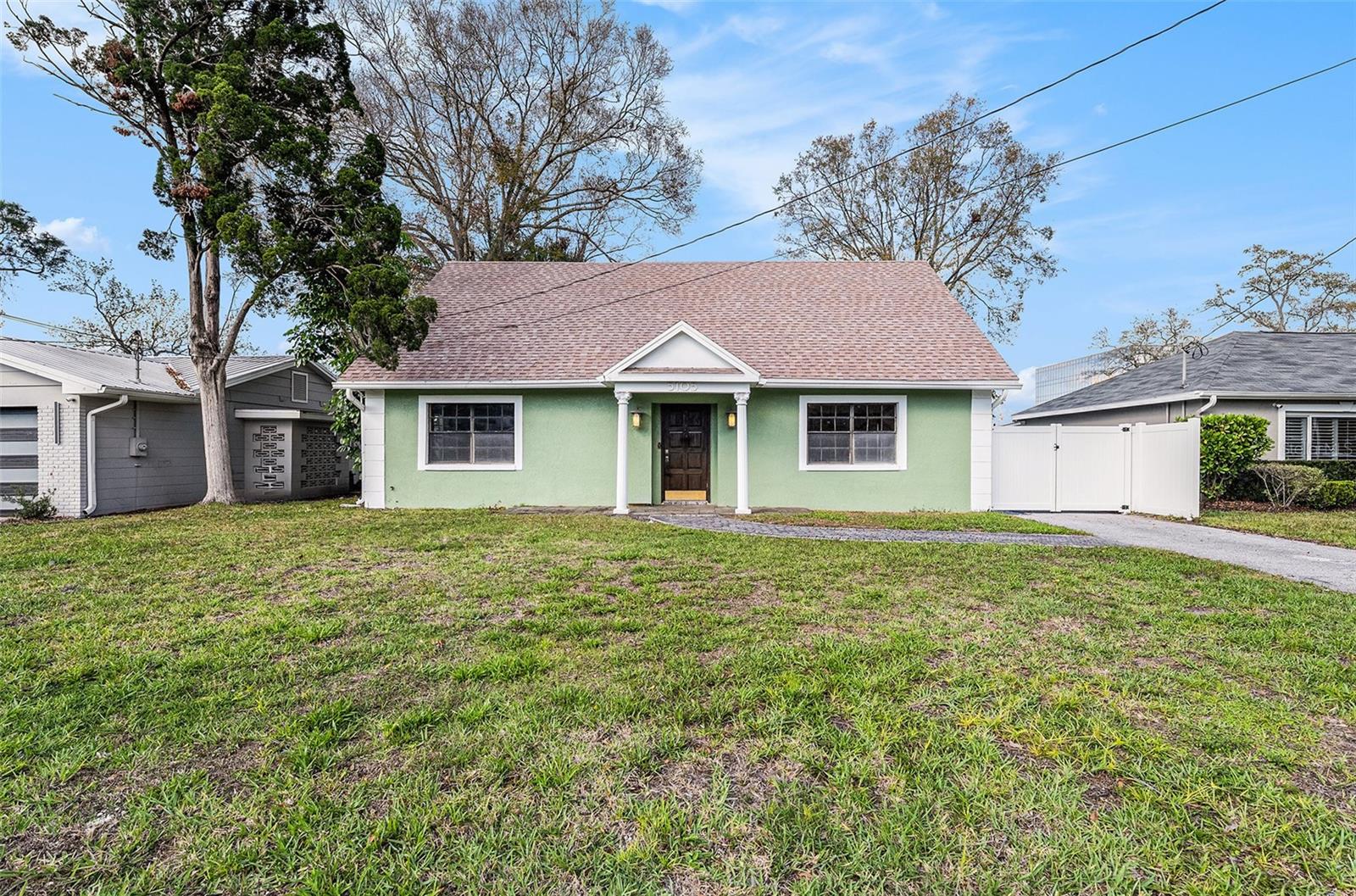 Photos of 5105 W Cleveland St Tampa FL 33609