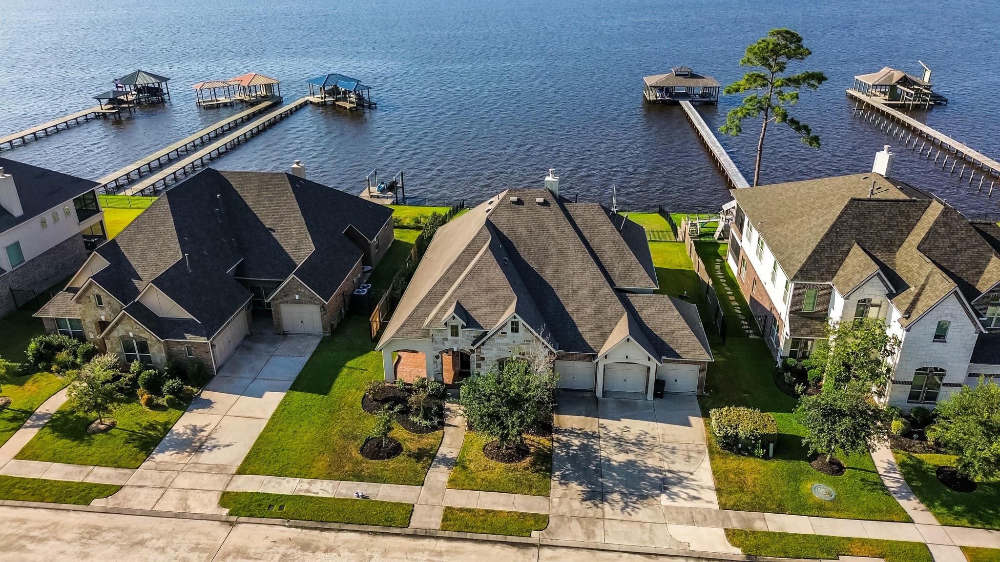 Photos of 8606 San Juanico St Houston TX 77044