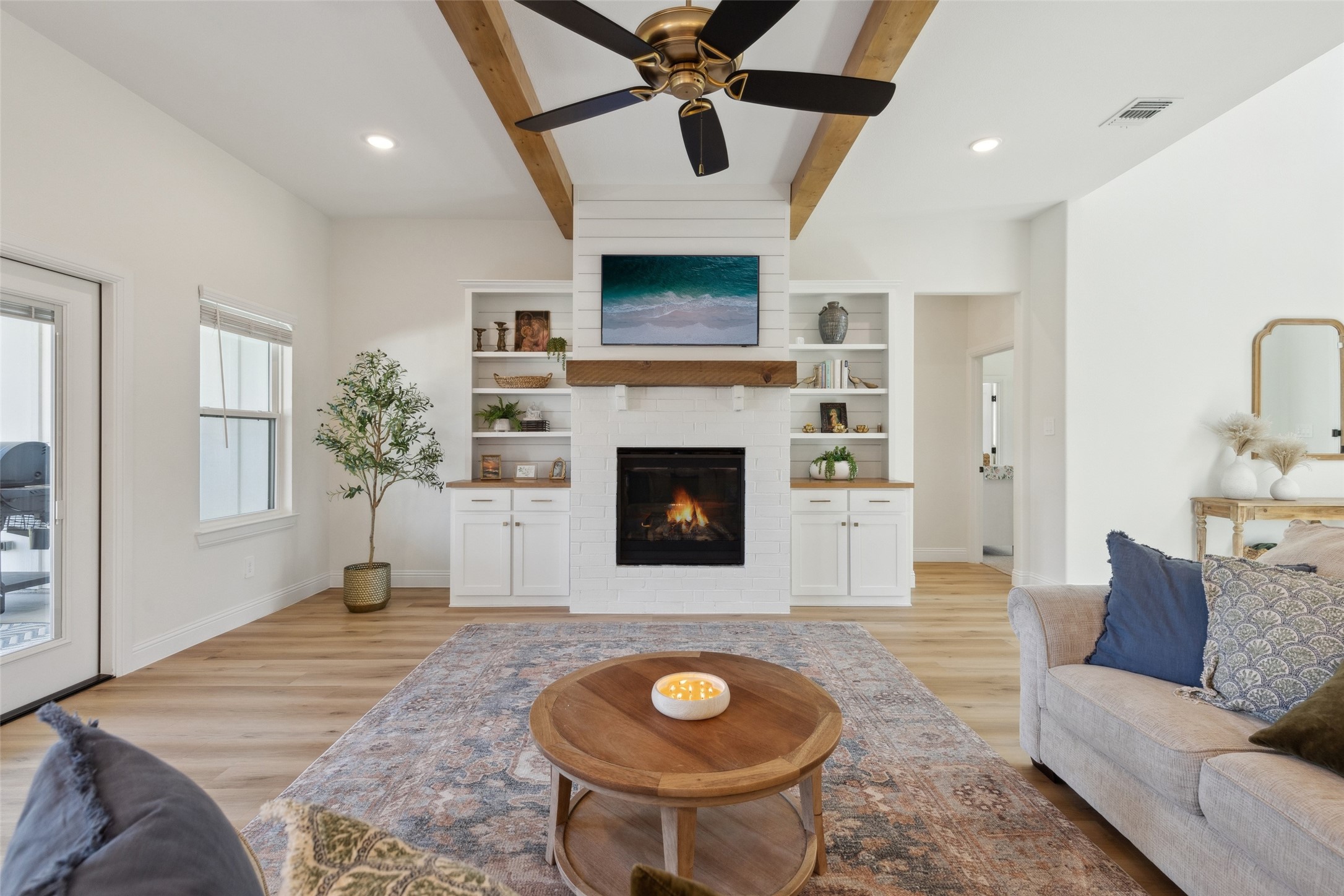 Photos of 136 Grace View Rd Weatherford TX 76088