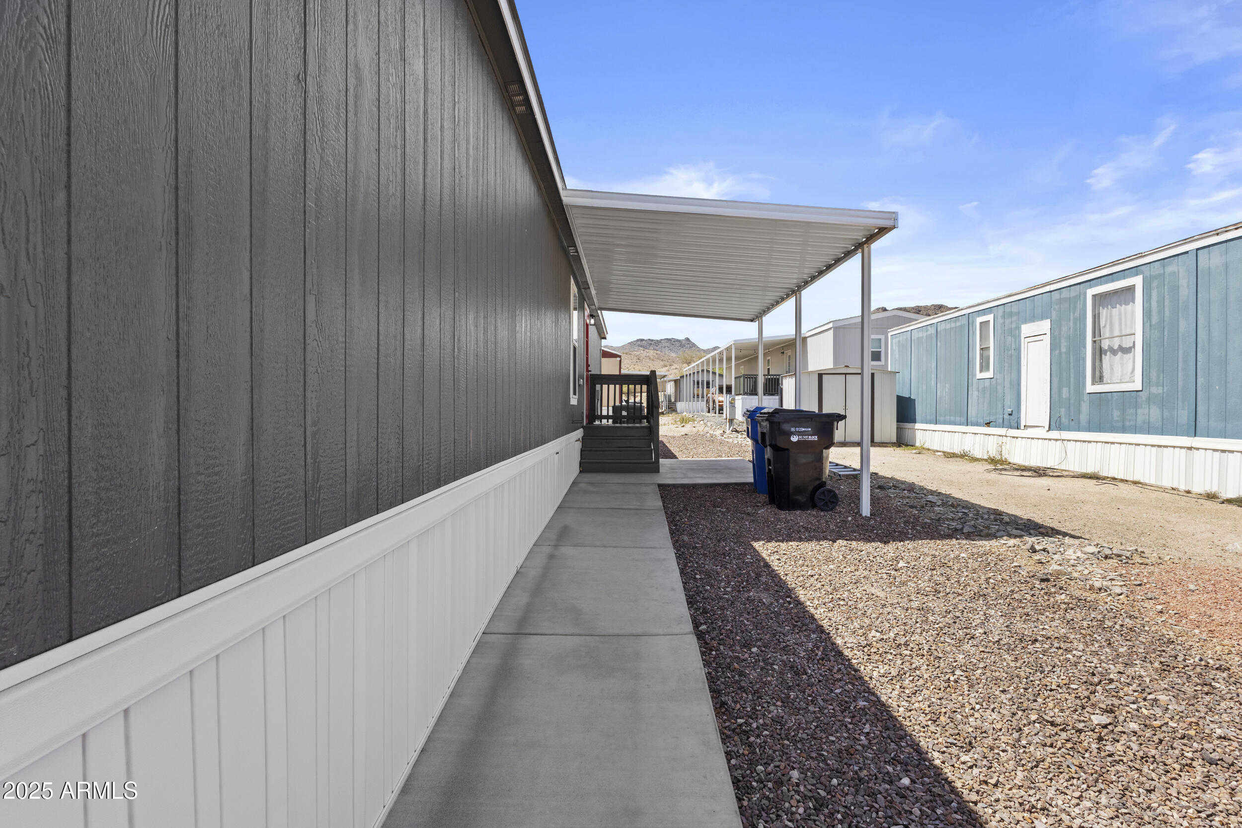 Photos of 1123 W Summerside Rd Phoenix AZ 85041