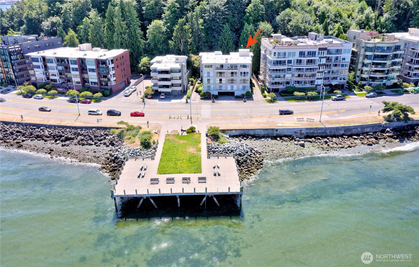 Photos of 1156 Alki Ave SW Apt 204 Seattle WA 98116