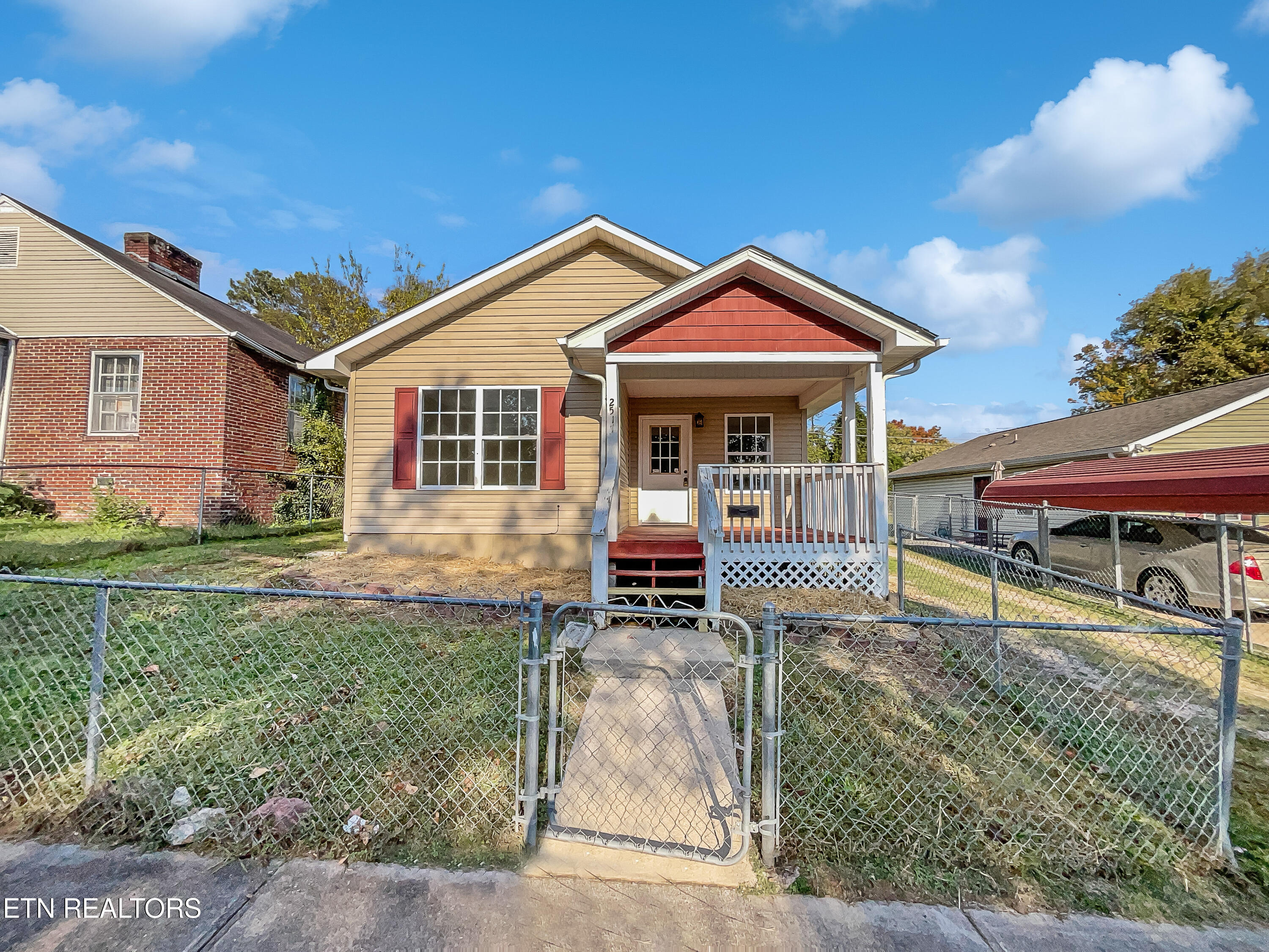 Photos of 2517 Parkview Ave Knoxville TN 37914