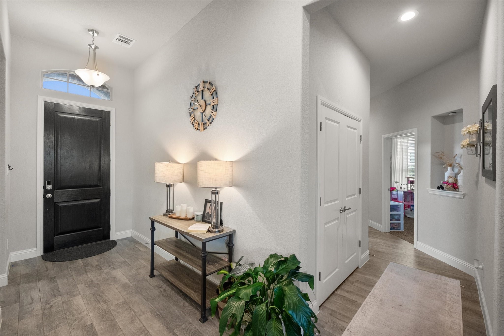 Photos of 5610 Goodnight Ct Midlothian TX 76065