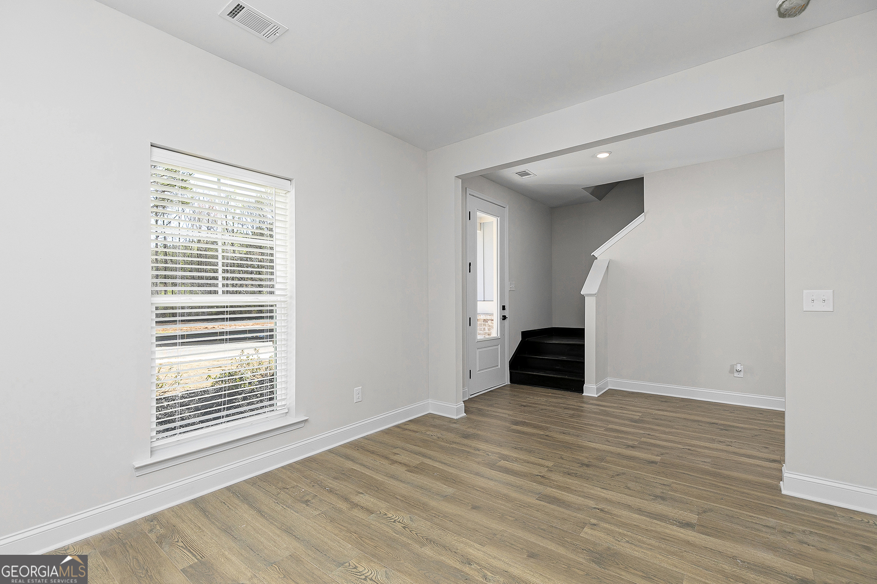 Photos of 586 Cantrell Dr Dallas GA 30157