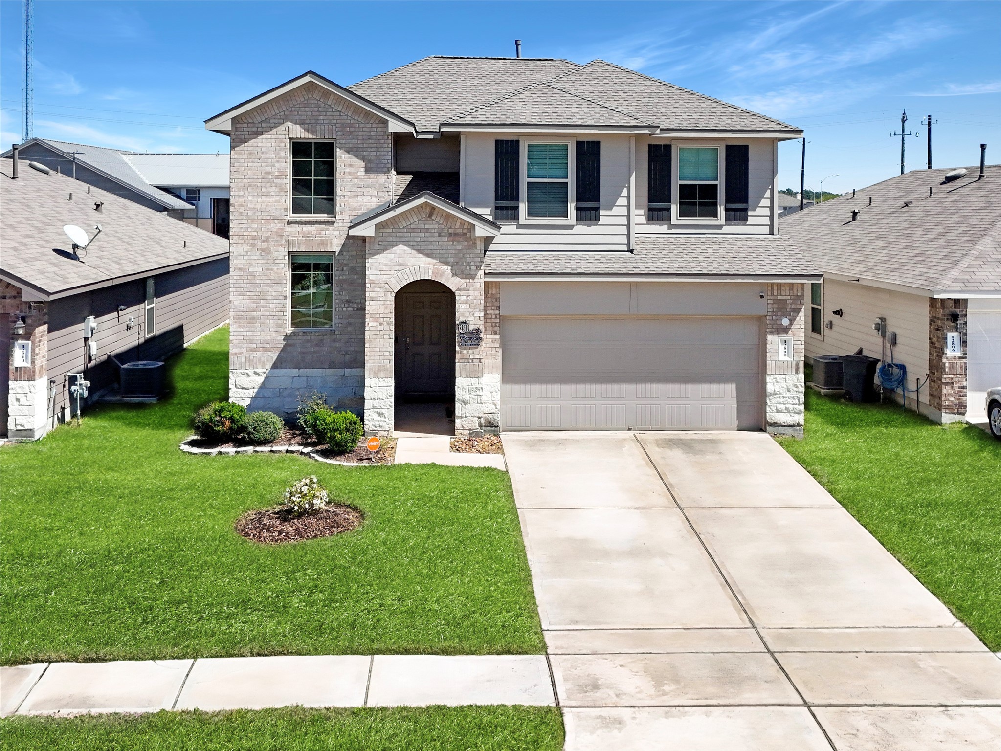 Photos of 12810 Landon Light Ln Houston TX 77038