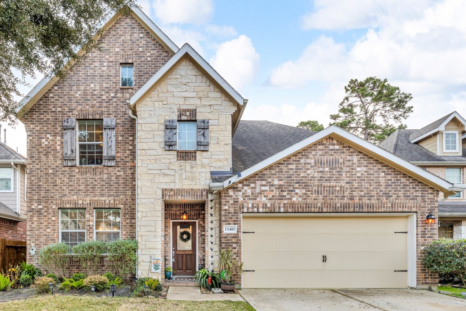 Photos of 13410 Hartland Lake Ln Houston TX 77044