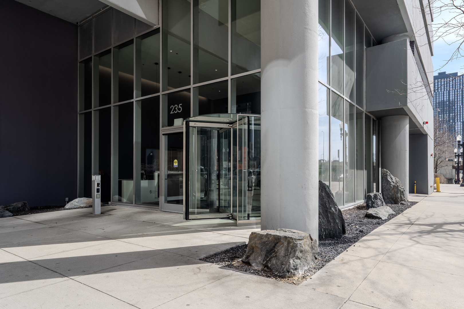 Photos of 235 W Van Buren St Unit 3105 Chicago IL 60607