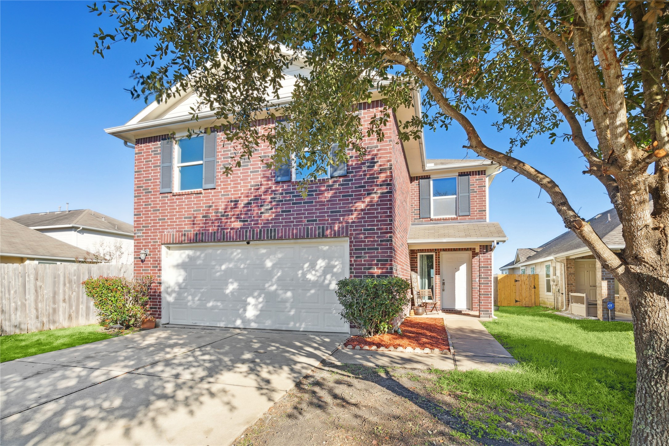 Photos of 13903 Calm Wind Way Houston TX 77045