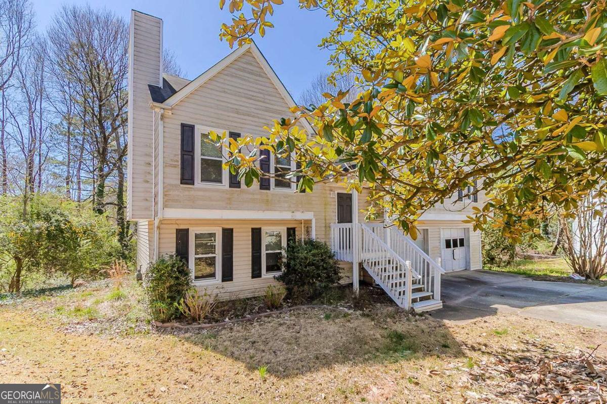 Photos of 1270 Della Way Lawrenceville GA 30043