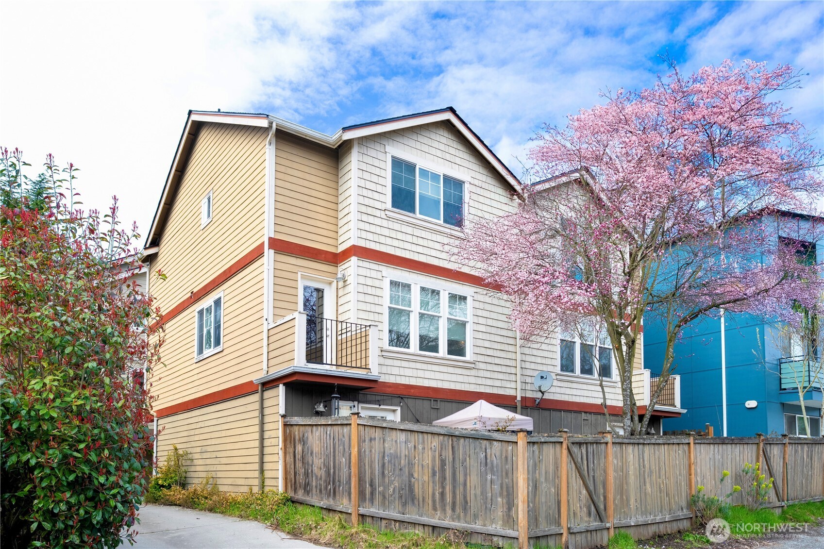 Photos of 12026 33rd Ave NE Unit B Seattle WA 98125